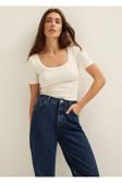 Vera Tekstil Kadın, Ekru,Kare Yakalı,Kısa Kollu,Slim Fit Basic Tisört.