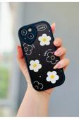 Miraz Tasarim Iphone 13 Siyah Papatya Desenli Kılıf