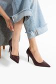 Güllü Shoes Bordo Mat Vegan Deri 9Cm Topuklu Hafızalı Pedli Rahat Kalıp Sivri Burun Kadın Stiletto