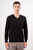  Erkek Siyah Basic V Yaka Dynamic Fit Rahat Kesim Triko