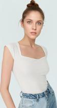 Fitted Örme Bluz Kalp Yaka Yazlık Günlük Premium Kalite Kullanım İçin Modern Stil