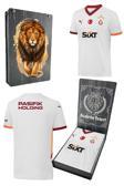 Galatasaray Orijinal 2024/25 5 Yıldızlı Beyaz Deplasman Taraftar Forma Aslan Baskılı Ahşap Kutu