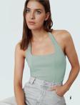 Yazlık Crop Bluz Halter Yaka Scuba Krep Kumaş Fitted Kalıp Trend Tasarım Özenle Seçilmiş