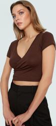 Kısa Kollu Crop Bluz V Yaka Fitted Kalıp Viskoz Kumaş Uzun Ömürlü Dayanıklı Malzeme