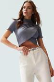 Şık Dik Yaka Crop Bluz Örme Kumaş Kruvaze Yazlık Modern Stil Rahat Ve Özel Tasarım