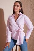 Lela Pamuklu Regular Fit Uzun Kollu Bağlama Detaylı Bayan Gömlek 65200538 PEMBE