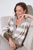 Lela Regular Fit Çizgili V Yaka Düğmeli Soft Akrilik Bayan Hırka 4615188 Vizon-Taş