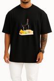 Oversize Peynir Tabağı Ve Wine Göğüs Tasarımlı Unisex T-Shirt