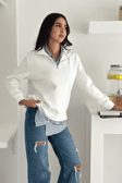 Fermuarlı Oversize Sweatshirt & Gömlek – Katmanlı Şehir Stili
