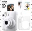 Instax mini 12 Beyaz Fotoğraf Makinesi-20'li Film-Kıskaçlı Resim Standı ve Silikon Kılıf Seti
