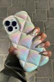 iPhone 15 Pro Max Uyumlu Kabartma Desenli 3D Darbe Emici Ultra Sağlam PUFY Kılıf BEYAZ