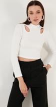 Lela Esnek Slim Fit Cut Out Pencereli Dik Yaka Crop Bayan Bluz 5865348 BEYAZ