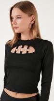 Lela Slim Fit Bisiklet Yaka Önü Pencereli Crop Bayan Bluz 5865399 SİYAH