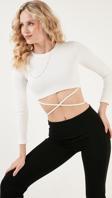 Lela Beli Bağlamalı Slim Fit Bisiklet Yaka Crop Bayan Bluz 5865402 BEYAZ