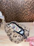Mute Bag 00'S Leopard Peluş Makyaj Çantası Modern Tasarım 826334