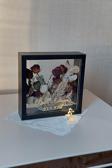 Verda Çerçeve Ledli İsimli 25X25 Cm Çift Yönlü Derin Gül Çerçevesi! Gelin Buketi Çerçevesi!