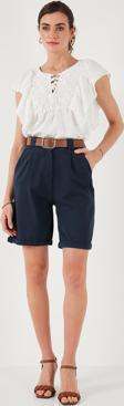 Lela Pamuklu Relaxed Fit Yüksel Bel Kemerli Gabardin Short Bayan Şort 668YP4710 LACİVERT