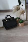 Moom Bag Kadın Siyah Rugan Oval Kapak Detaylı Askılı Omuz Çantası