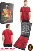Galatasaray Orijinal Lisanslı Aslan Baskılı T-Shirt Metin Oktay Baskılı Hediyelik Ahşap Kutulu 