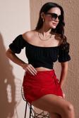 Lela Regular Fit Madonna Yaka Bağlama Detaylı Crop Bayan Bluz 6527017 SİYAH