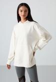 Ekru Balon Kol Yazı Nakışlı Kadın Oversize Tunik Sweatshirt - 97163