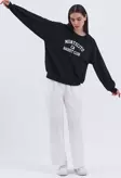 Trend Kadın Şıklığı ve rahatlığı bir arada sunan Sweatshirt.