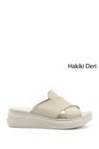 Kadın Bej Çapraz Bantlı Dolgu Topuklu Hakiki Deri Comfort Terlik