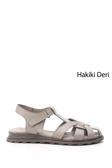 Kadın Silver Cırt Bantlı Burnu Kapalı Hakiki Deri Sandalet