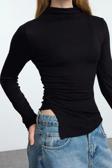 Stil Kadın Fitted Büzgü Drape Detaylı Bluz Crop Örme Slim Kalıp