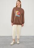 Kahve Pul İşlemeli Baskılı Sweatshirt