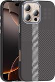 iPhone 16 Pro Max Kılıf M-safe Şarj Özellikli Karbon Fiber Görünümlü Gros Kılıf