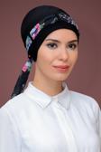 Hürrem Bone Siyah Pratik Hazır Geçmeli Tesettür Bone Sandy Kumaş Desenli Şifon Kemerli 1205D_01