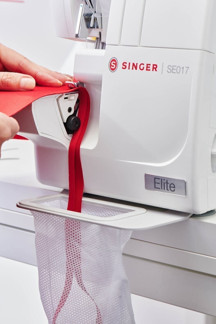 Sınger Beyaz Elite Overlok Makinesi Beyaz Nikelaj - Image 1