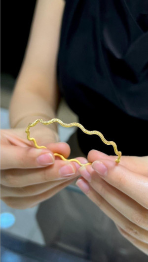 Kuyumcu Nurettin 9 gr (GRAM) Yatırımlık Işçiliksiz Simli Zikzak Ajda Bilezik 22 Ayar Altın