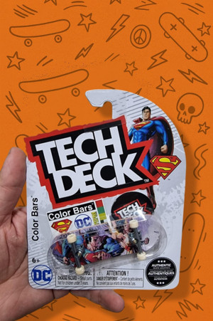Tech Deck – Color Bars x DC – Superman Serisi – Superman Karşılaşma Grafik – Parmak Kaykay - Image 1