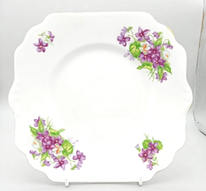 Mor Menekşe Desenli Vintage İngiliz Antika Servis Tabağı (23.5cm) - Image 1