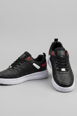 Color-Block Comfort: Siyah Kırmızı Erkek Spor Ayakkabı - Image 1