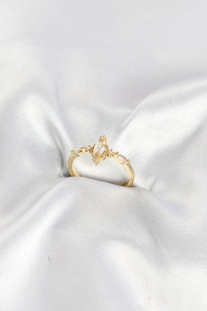 Gold Renk Vintage Model Zirkon Taşlı Yüzük - EBJ260516W42180 - Image 1