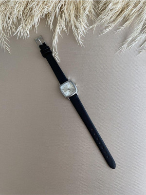 Quartz Retro Minimal Vintage Deri Kordon Kadın Kol Saati - Image 1