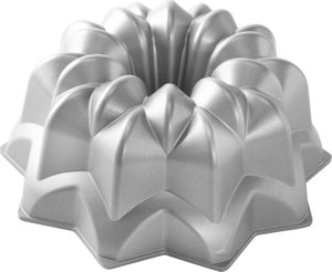 Nordicware Vintage Yıldız Bundt Kek Kalıbı   - Image 1
