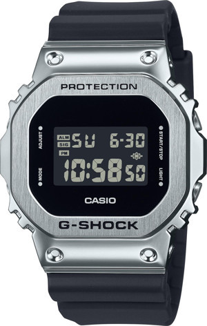 GM-5600U-1DR Casio G-Shock Unisex Kol Saati - Image 1