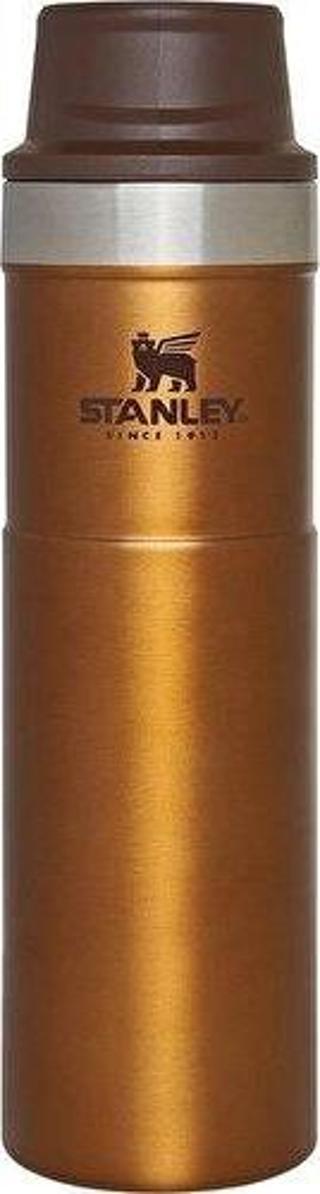 Stanley 0.59L Classic Trigger-Action Travel Mug - Mapple