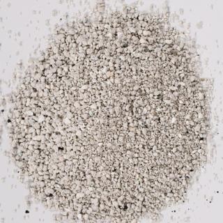 Jadawa Aktif Karbonlu Topaklanan Kalın Taneli Bentonit Kedi Kumu 10 LT 