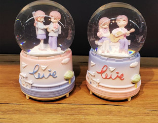 Sevimli Sevgililer Büyük Boy Kar Küresi