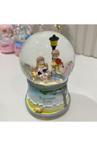 Taşmeran Sevgili Çift Işıklı Müzikli Orta Boy Kar Küresi Tky0397