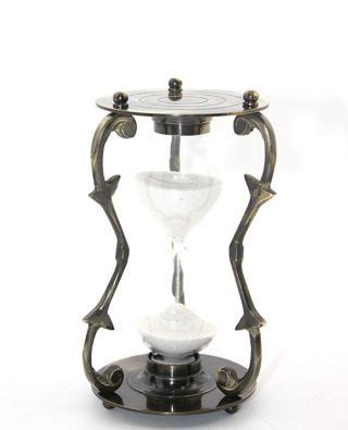 Pirinç Kum Saati Model 4