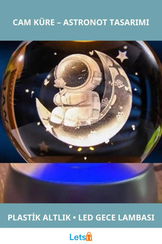 Ay Üstünde Astronot Tasarımlı Işıklı Cam Küre