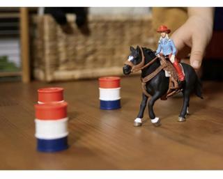 Schleich Kovboy Kız ve Fıçılı At Yarışı 42576 