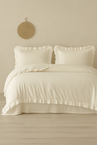 Çift kişilik nevresim seti ekru %100 pamuk fırfırlı