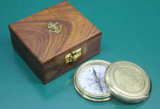 Ahşap Kutulu Pirinç Pusula 16221